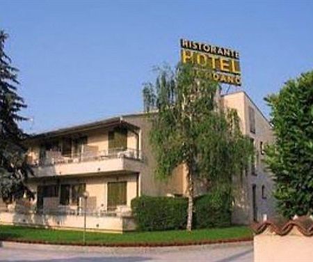 Hotel Ristorante Giordano 카베르나고 외부 사진
